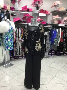 haut habillé tunique  femme classe 375 €