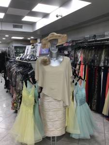 robe de cérémonie grande taille , du 32 au 52 , collection frank lyman 2016 , coloris beige nude , 349 €