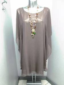 Robe  Du 38 Au 50 : 289 €