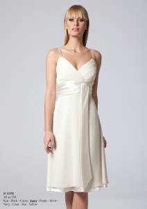 Robe de mariée mousseline et satin  du XS au 3XL et disponible en 10 coloris pour 239€