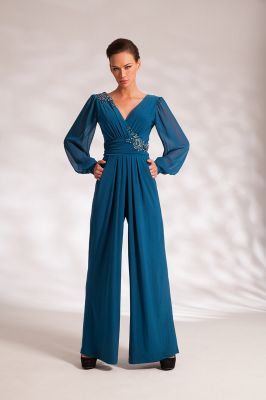 Combinaison bleu ciel de soirée et cocktail