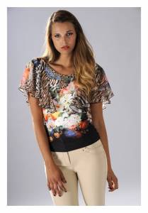 TEE-SHIRT Lasagrada été 2014 : 129 €