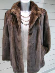 veste fourrure vison couleur sauvage :3975 €