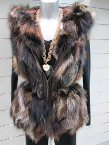 gilet fourrure renard : 789 €