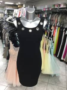 robe noire , courte et chic a marseille pour lm gerard