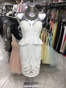 robe chic dentelle ivoire , faux ensemble , collection 2016 , pour lm gerard marseille