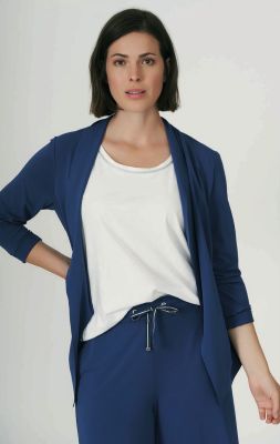 Elena Miro
