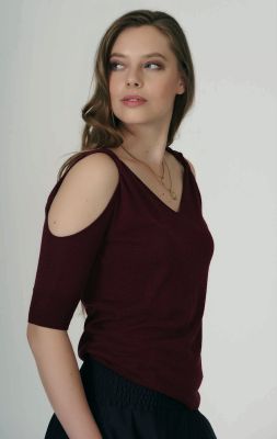 Elena Miro
