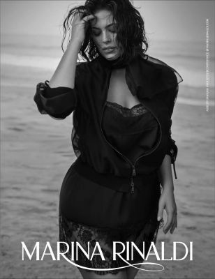 Marina Rinaldi habits femme ronde