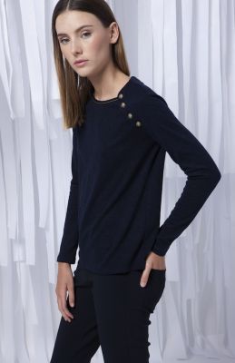 pull bleu boutons épaules