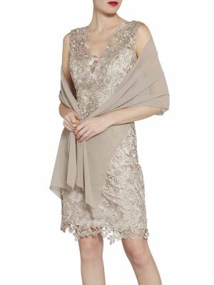 robe courte ceremonie nude avec étolle