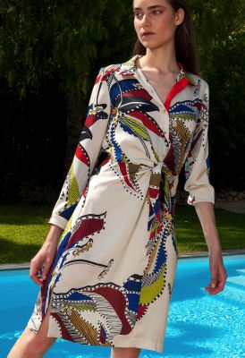 robe courte couleur et blanche