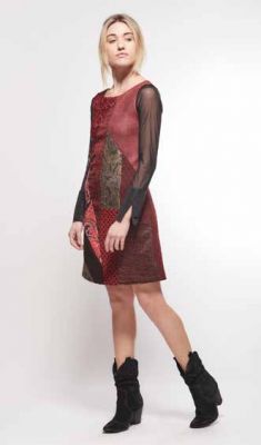 Save The Queen robe rouge